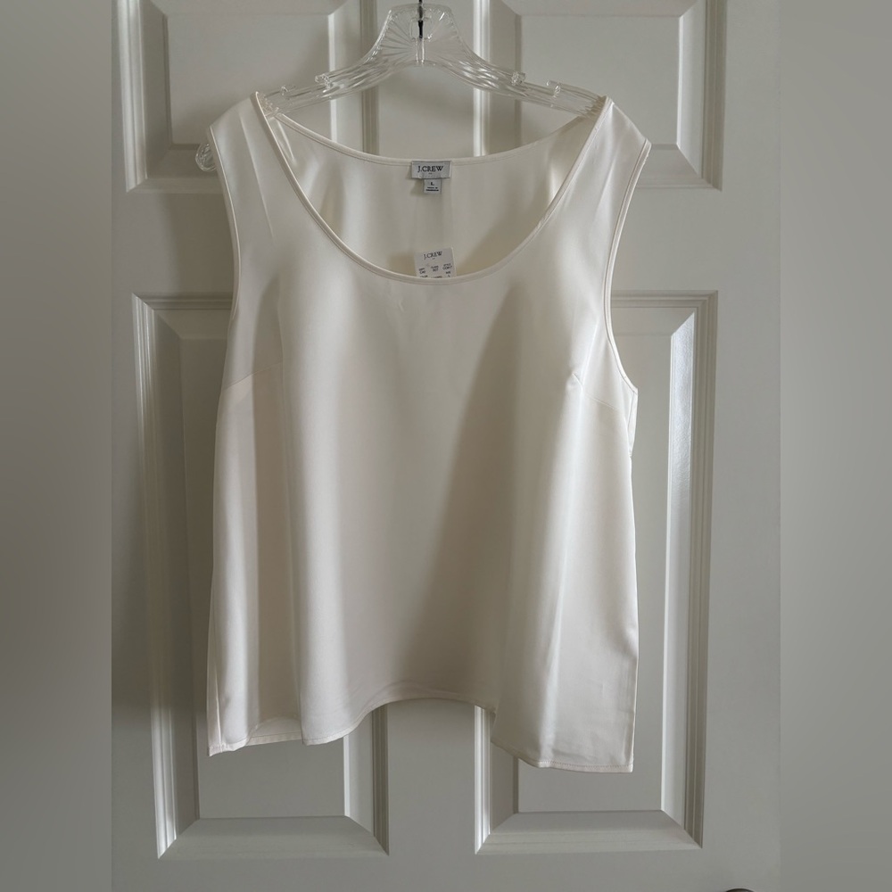 NWT J. Crew Factory Polyester satin shell. Color: Ivory. Size: Large